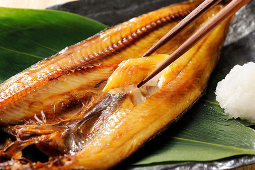 新鮮な魚介と旬の野菜を使用した和食